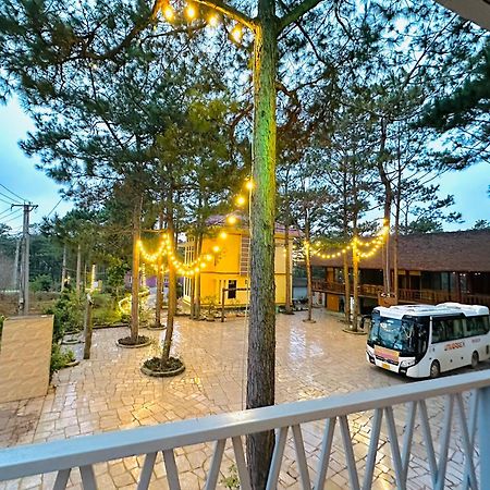 Henisi Homestay Mang Den Kon Von Kla Экстерьер фото