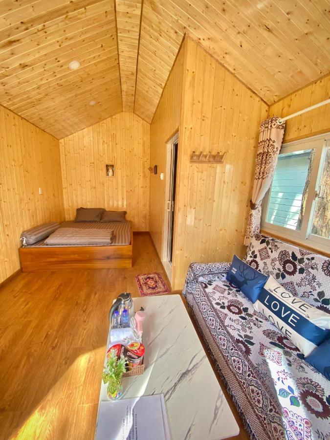 Henisi Homestay Mang Den Kon Von Kla Экстерьер фото