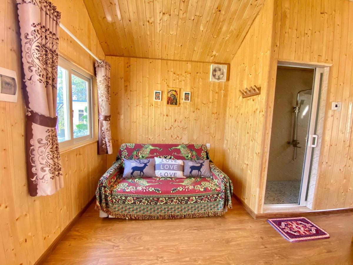 Henisi Homestay Mang Den Kon Von Kla Экстерьер фото